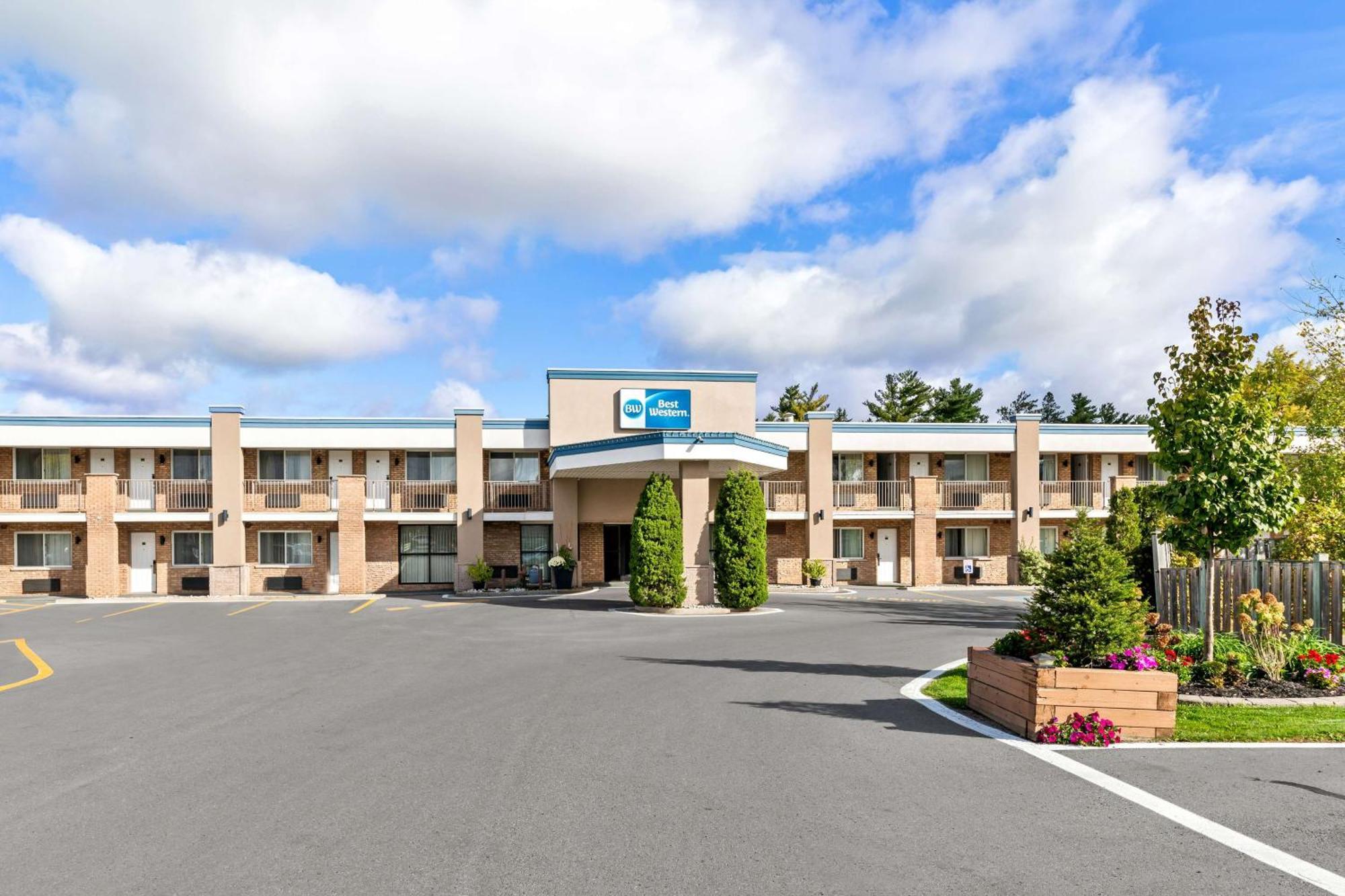 Best Western Halton Hills Джорджтаун Екстериор снимка